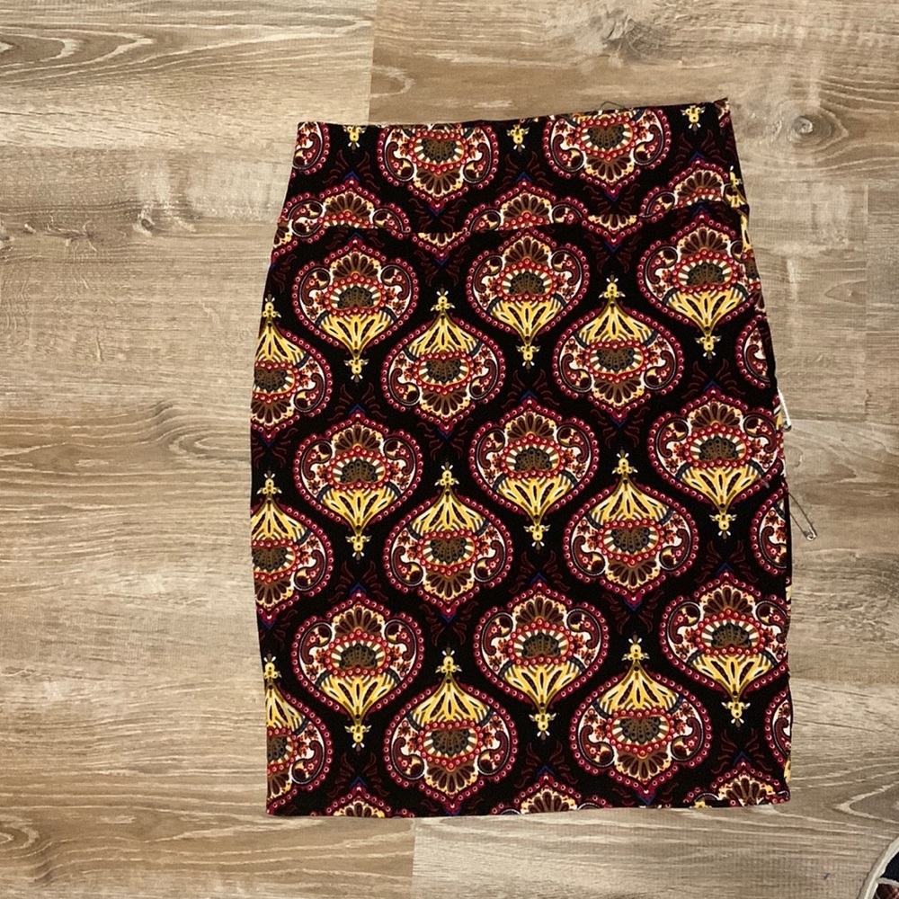 Crown Lularoe Women’s Pencil Skirt
